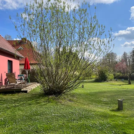 Ruhige Mit Grossem Garten Und Terrasse Krakow am See