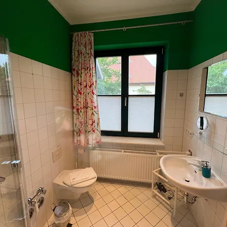 Daire Ruhige Mit Grossem Garten Und Terrasse *